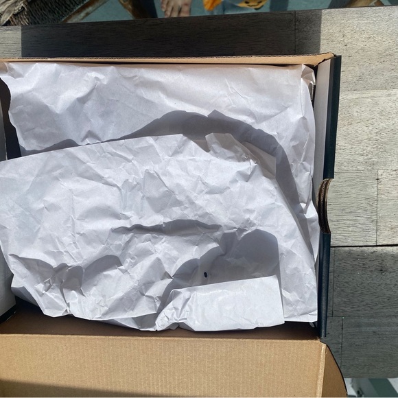 Nike Jordan 1 MID - Picture 5 of 9